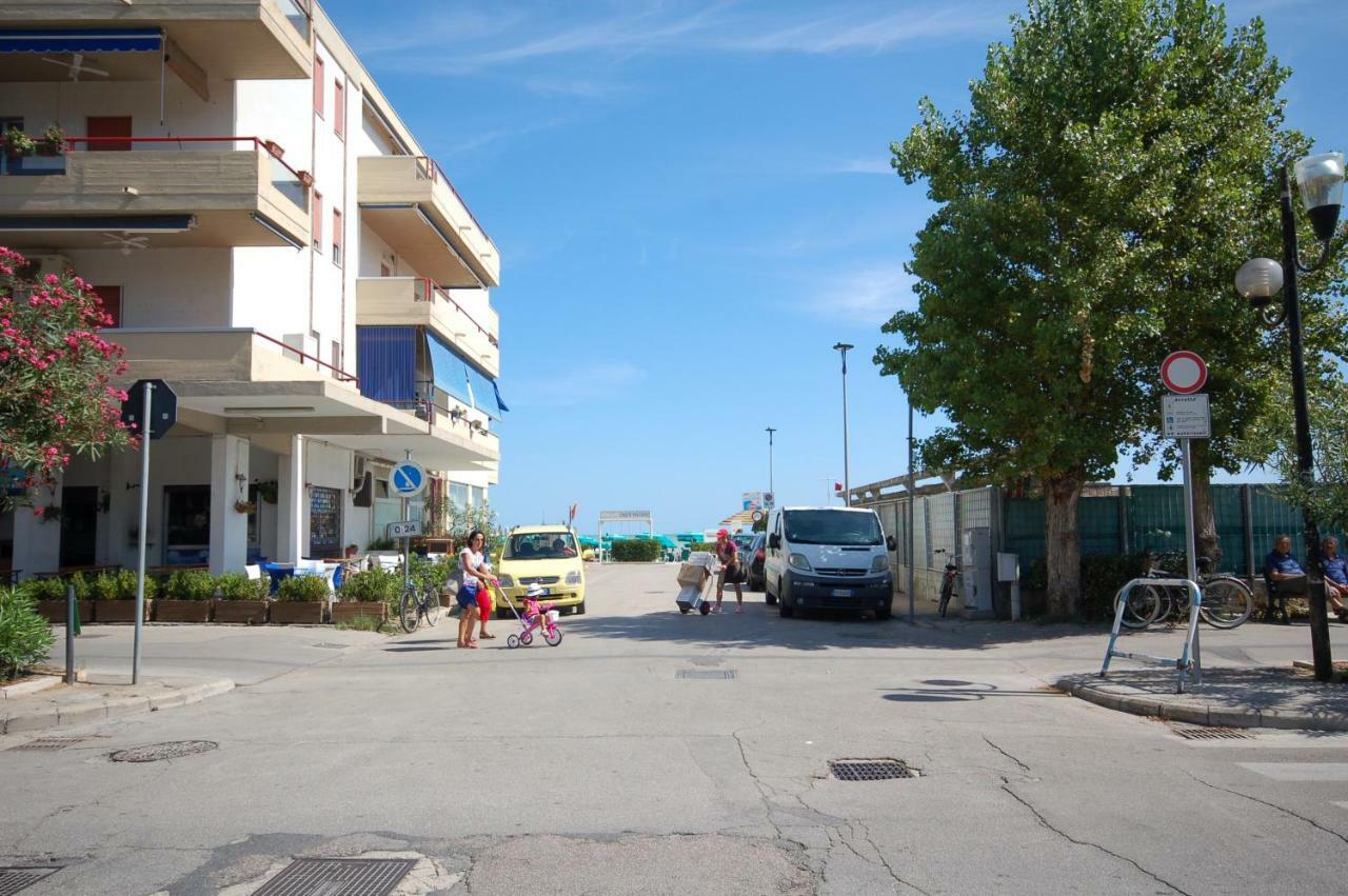 Appartamento Al Mare A Silvi Marina Buitenkant foto